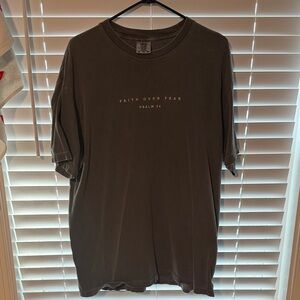 Comfort Colors Men's Faith Over Fear Tee - Dark Brown